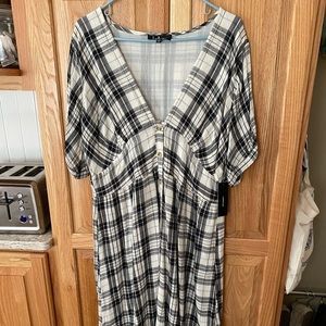 Lulus xl button up black and white plaid dress